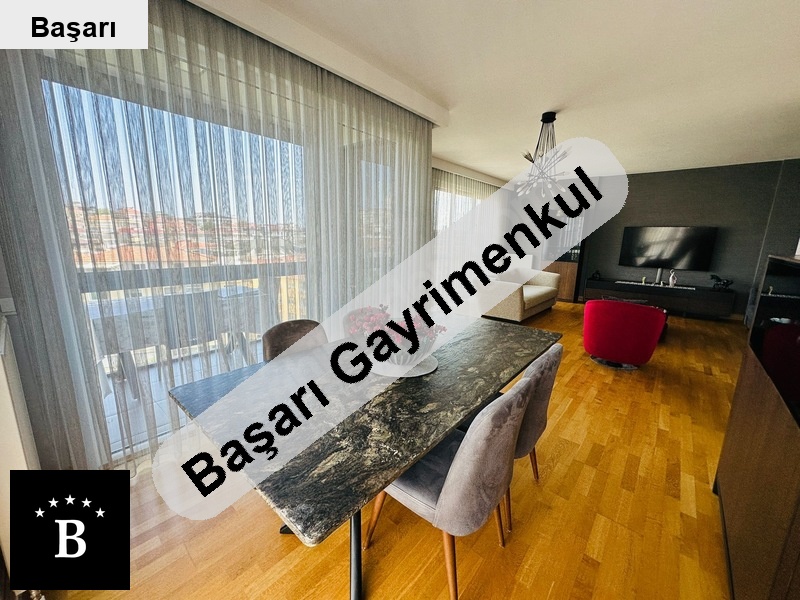 Başarı'dan kadıköy cı sahil  marmaray a yakın 3+1 165 m2 satılık