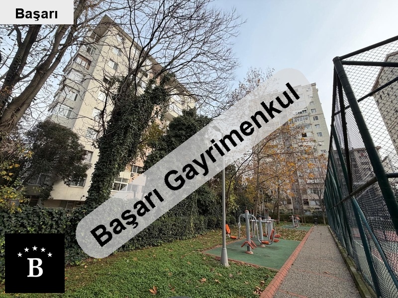 Başarı'dan bayar si̇ üzeri̇nde park manzarali 125m2 3+1 dai̇re