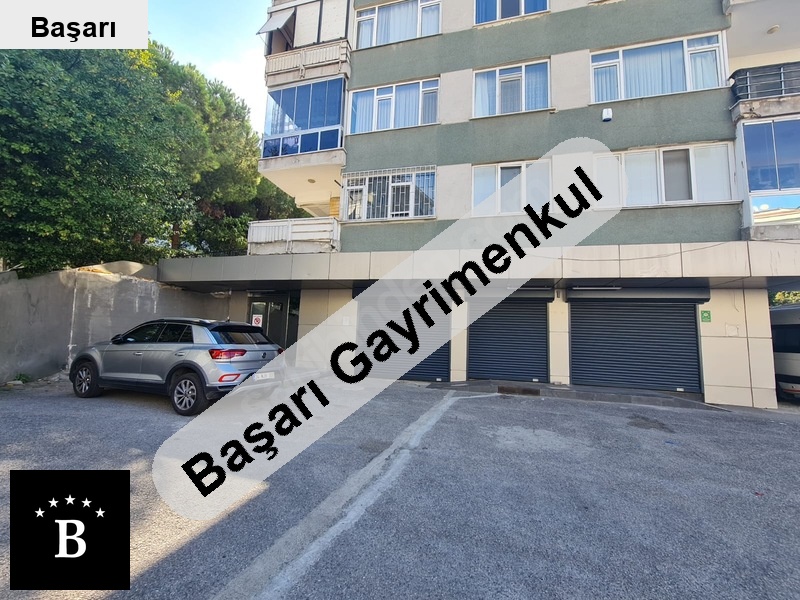 Başarı'dan kadıköy acıbademde yüksek arsa paylı satılık dükkan