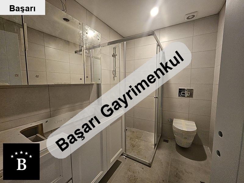 Başarı'dan  bahçe kullanimlihavuzlusi̇te özelli̇kli̇ 4+1