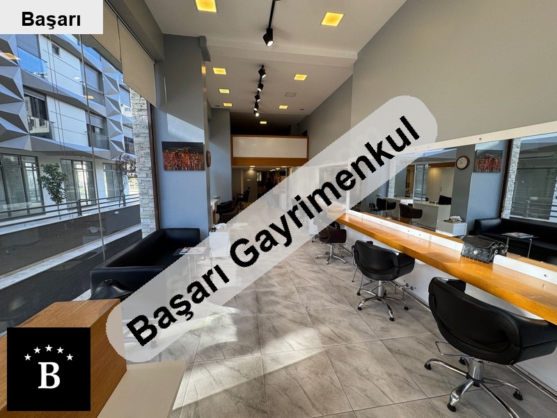 Başarı'dan göztepe park karşısında asma katlı dükkan