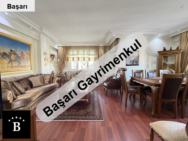 Başarı'dan  kozyataği acibadem has yakini 3+1 130m2 satili