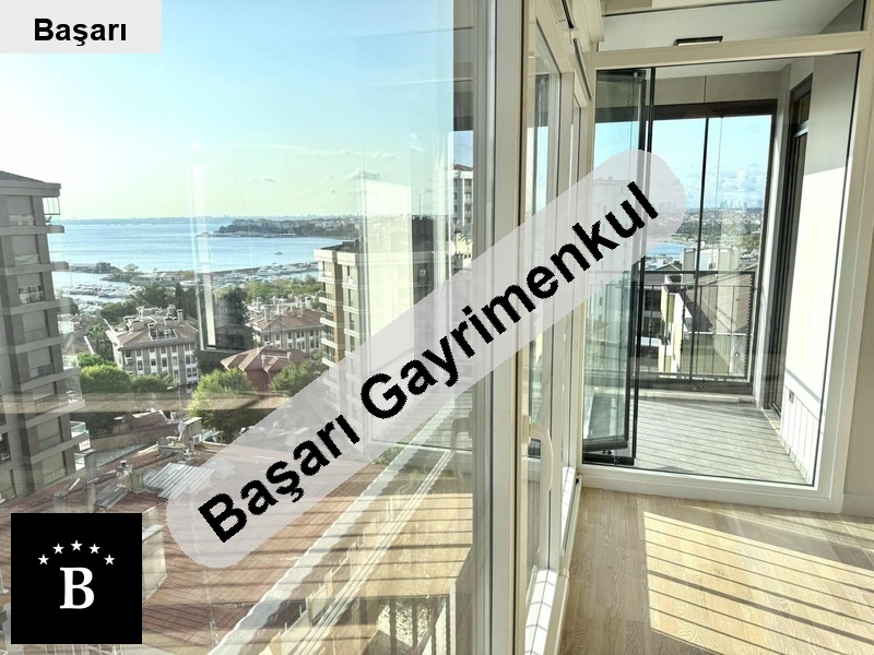 Başarı'dan fenerbahçe'de kapanmaz mari̇na manzarali balkonlu 3+1 dai̇re