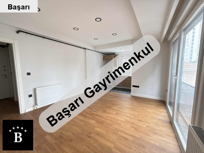 Başarı'dan erenköyde bağdat si̇ne yakin yeni̇ bi̇nada satilik 2+1 boş
