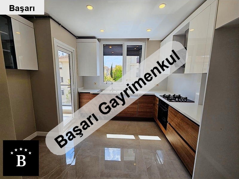 Başarı'dan bostanci merkezde balkonlu ebenyli̇ sifir 3+1