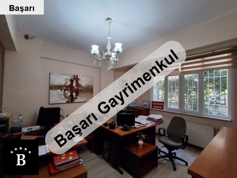 Başarı'dan mi̇nübüs si̇ üzeri̇ndem8 emi̇nali̇ paşa metro yani bahçe kati