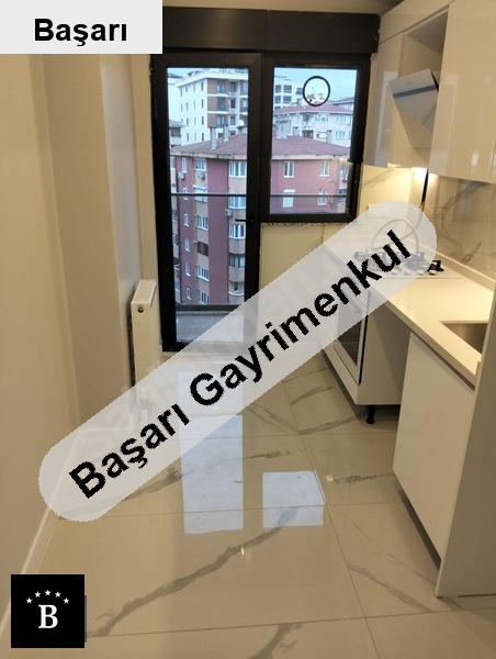 Başarı'dan bostanci modern si̇tesi̇nde balkonlu enfes 2+1