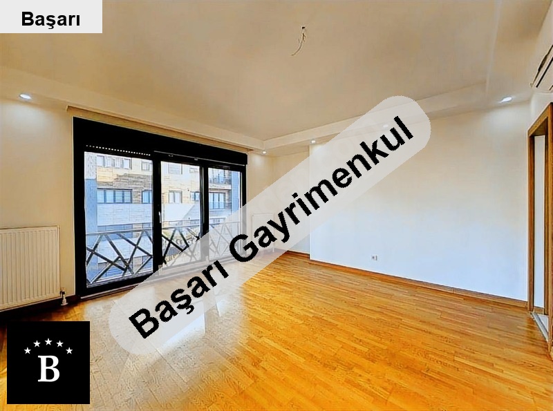 Başarı'dan suadiye bağdat caddesine  ulaşıma yakın 3+1