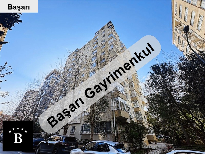 Başarı'dan acibadem hast komşu presti̇jli̇ bi̇nada i̇çi̇ yeni̇lenmi̇ş 110m2 3+1
