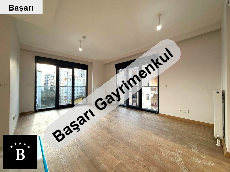 Başarı'dan bostancı'da havuzlu günlikli sitede 68 m² net 2+1