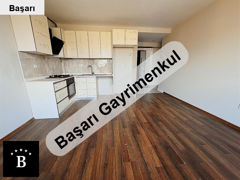 Başarı'dan bostanci'da 2+1 sifir ameri̇kan mutfak satilik