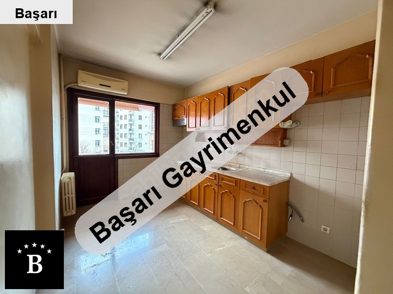 Başarı'dan şenesenevler'de 65 m² arsa paylı 115 m² net