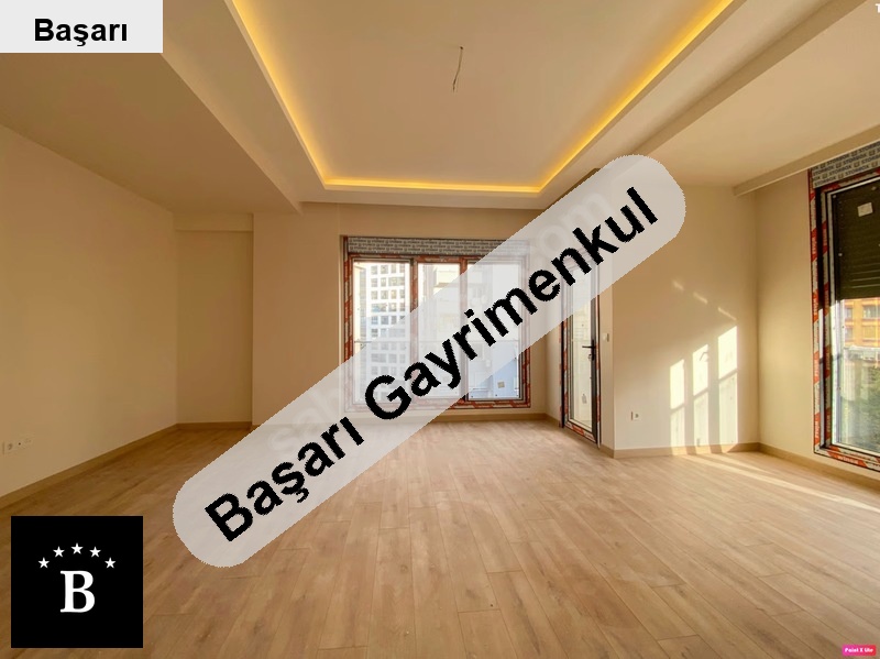 Başarı'dan ali̇ ni̇hat tarlan cad balkonlu yeni̇ bi̇nada 3+1