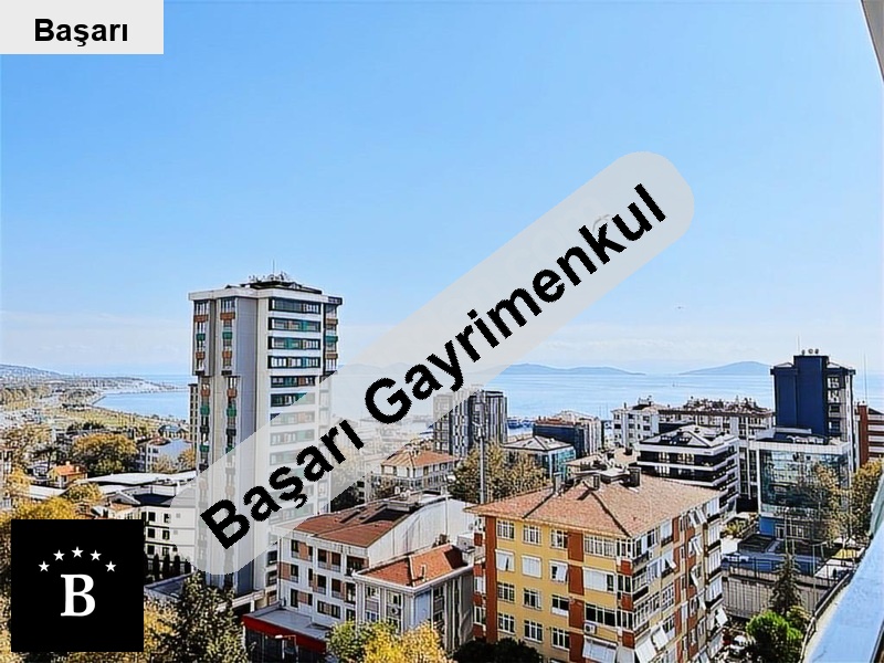Başarı'dan bostanci sahi̇l'de  ebanyolu balkonlu 120m2 3+1