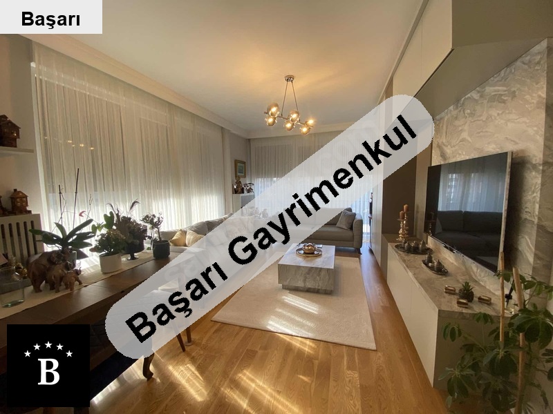 Başarı'dan bostanci'da ye yakin nezi̇h konumda balkonlu 2+1