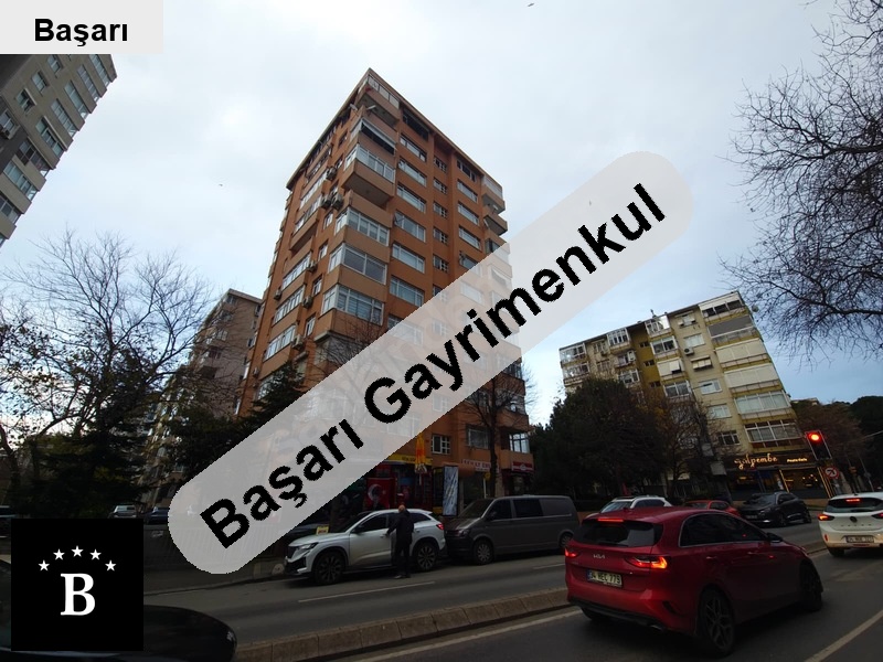 Başarı'dan bayar cd üstü çok ferah geni̇ş çi̇ft balkonlu 3+1 145m2