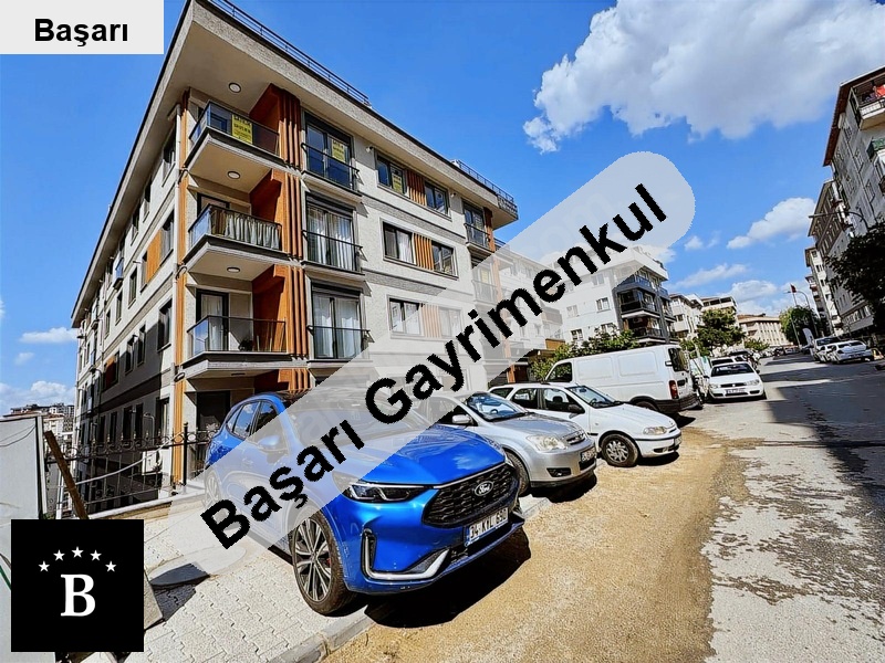 Başarı'dan ▀▄ akasya  bostanci spori̇umda sifir bi̇nada kelepi̇r 2+1
