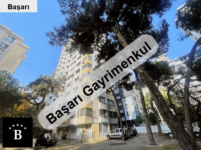 Başarı'dan erenköy'ün kalbi̇nde merkezi̇ ferah  geni̇ş 3+1 satilik dai̇re