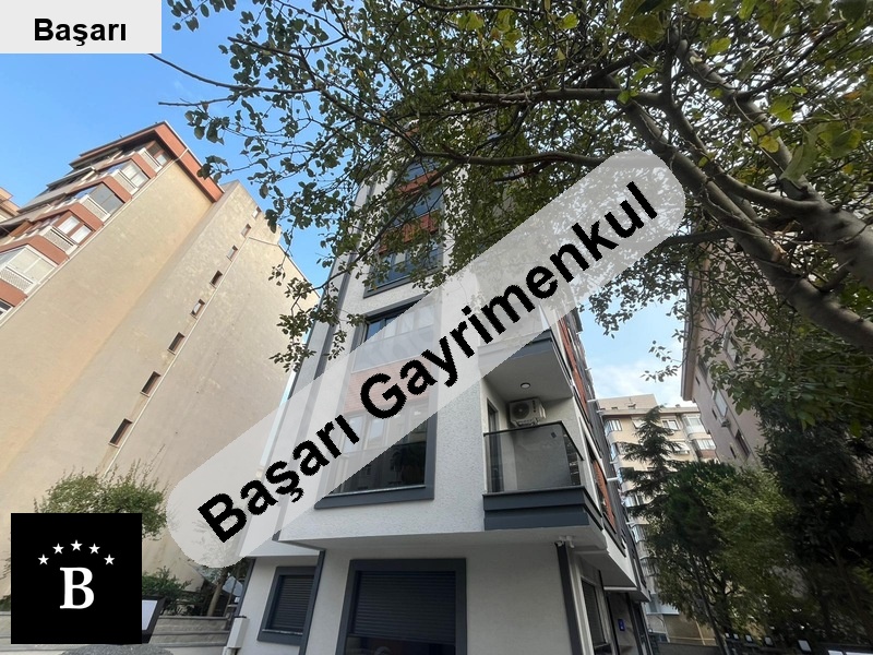 Başarı'dan  bostanci'da 3+1 135m2 balkon ebanyolu satilik
