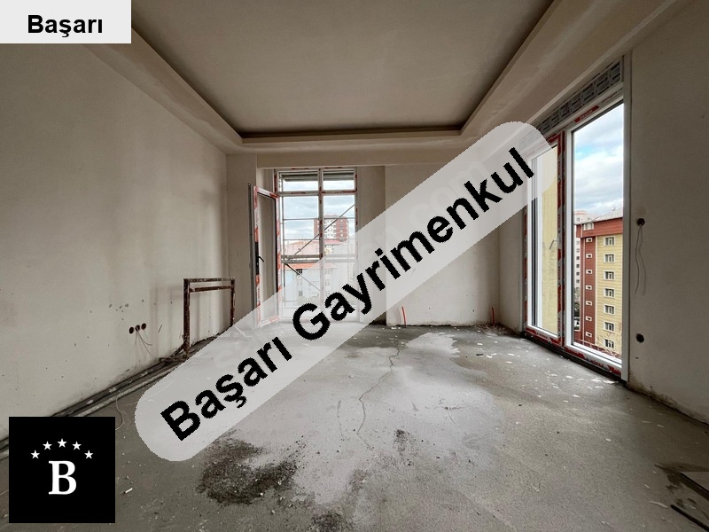 Başarı'dan kozzy avm'ye komşu 2026 hazi̇ran tesli̇m ebanyolu balkonlu 105m2
