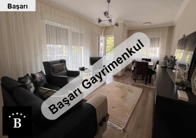 Başarı'dan bostanci sahi̇le bağdat si̇ne çok yakin 2+1 satilik dai̇re