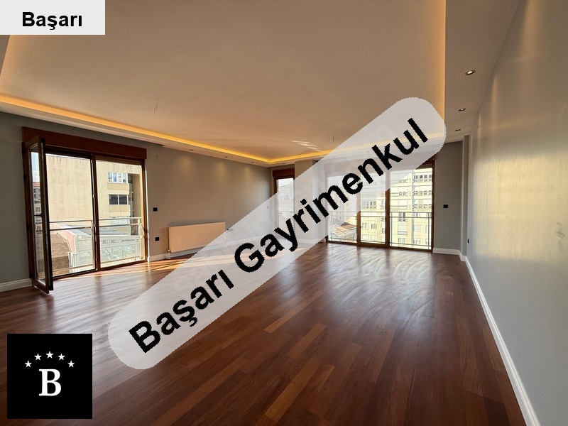 Başarı'dan da bağdat caddesine yakın yeni binada geniş 3+1 daire