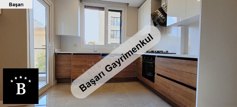 Başarı'dan bostanci çarşida net 110m2 3+1 yeni̇bi̇nada balkonlu