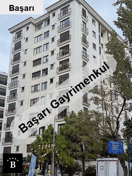Başarı'dan mükemmel konumda ulaşimlara yürüme mesafesi̇nde