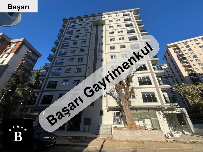 Başarı'dan cida sifir bi̇nada satilik 3 + 1 dai̇re