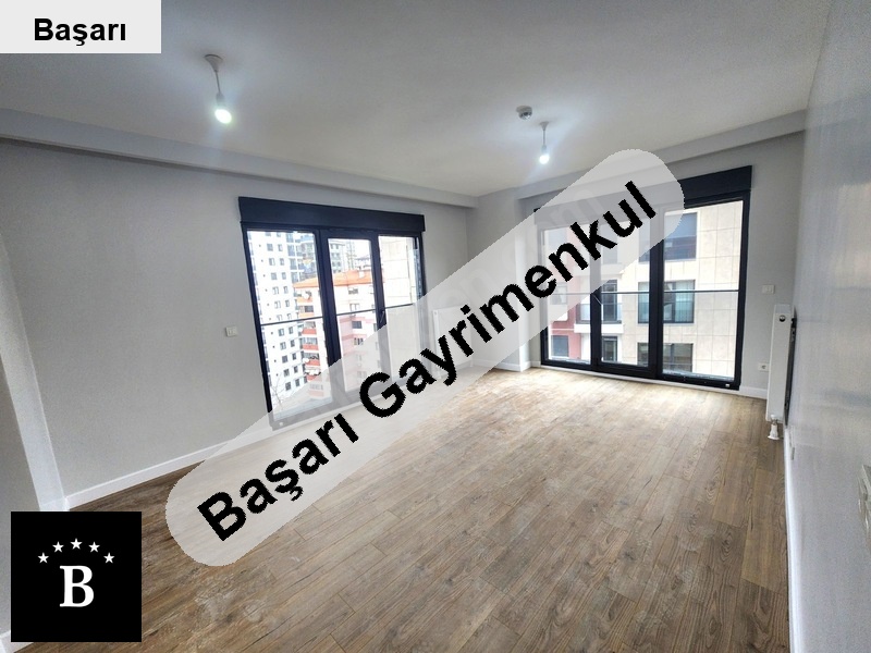 Başarı'dan cida sifir 2+1kombi̇li̇ arakat 85m2 mi̇nübüse yakin