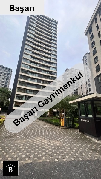 Başarı'dan fenerbah&ccedil;e sahi̇lde l&uuml;ks si̇tede deniz manzarli 4+1 satilik dai̇re