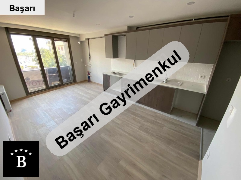 Başarı'dan bostanci spori̇um'da 2+1 ön cephe son dai̇re