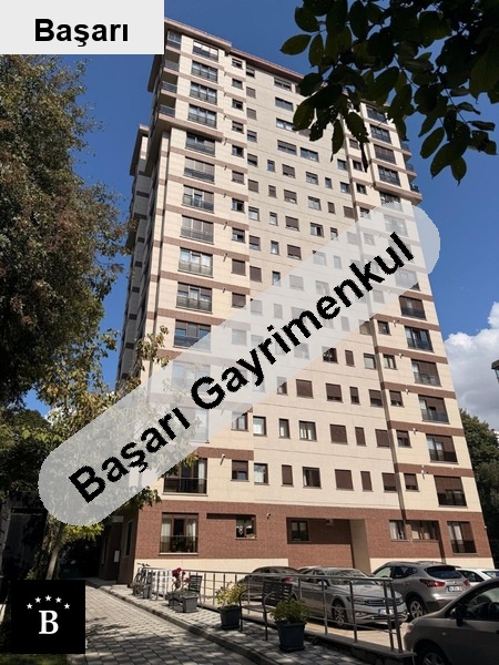 Başarı'dan kozyataği mi̇ni̇büs caddesine 30m mesafede 3+1 satilik dai̇re