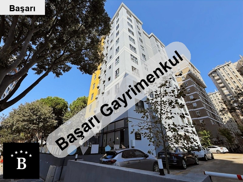 Başarı'dan işik koleji̇ne komşu 2 yillik bi̇nada 58m² net ön cephe