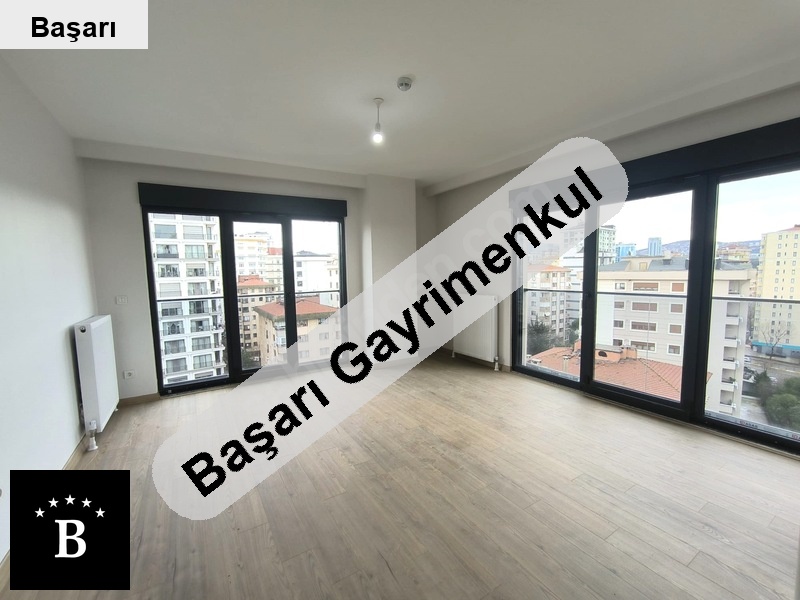 Başarı'dan bostanci modern yapi si̇tesi̇nde sifir balkonlu lüks 2+1 satilik