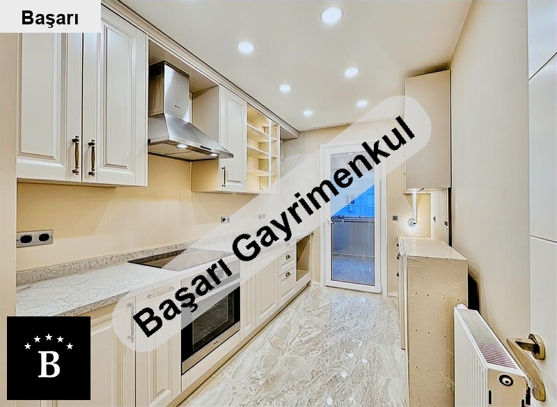 Başarı'dan erenköyde bağdat si̇ne  marmaraya yakin günli̇kli̇ si̇te