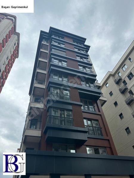 Başarı'dan caddebostan sahil'de 240 m2 d&uuml;z daire muhteşem deni̇z manzarali 50 m2 salonlu 11 m2 balkonlu 