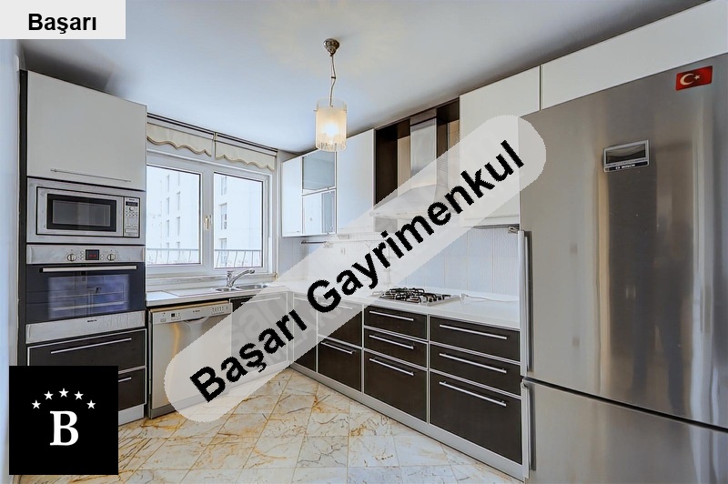 Başarı'dan bostancı'da marmaray  metro'ya çok yakın yatırımlık 3+1 daire