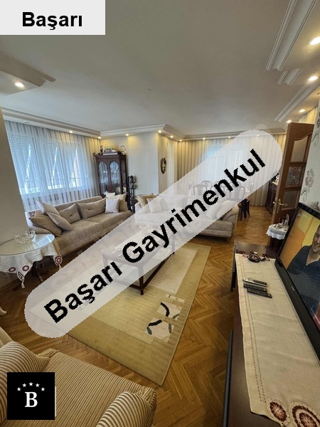 Başarı'dan kadıköy bağdat cad yürüme mesafesinde _3+1_katta tek
