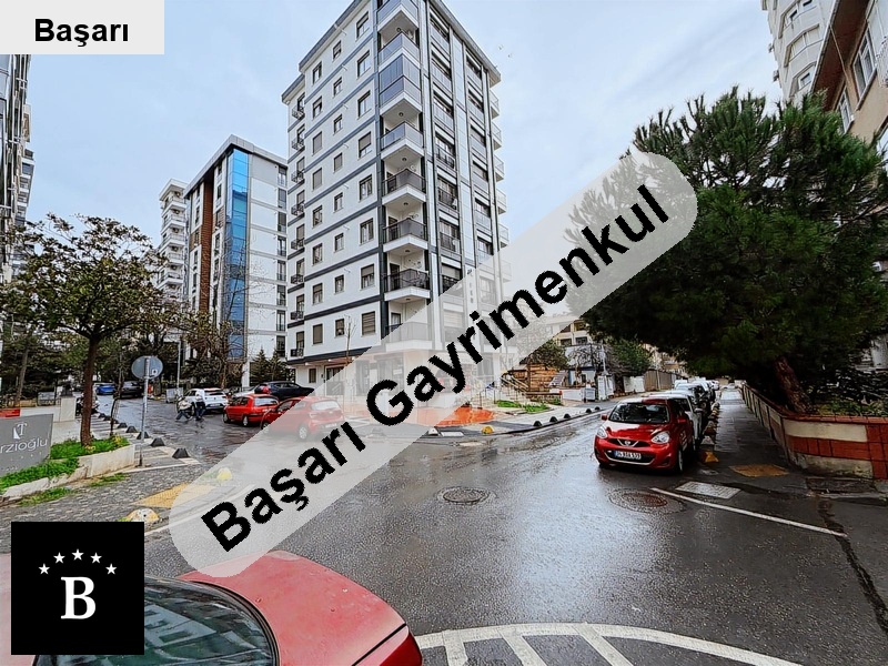 Başarı'dan şenesenevler'de 1 yillik i̇skanli 1kat balkonlu boş satilik 2+1