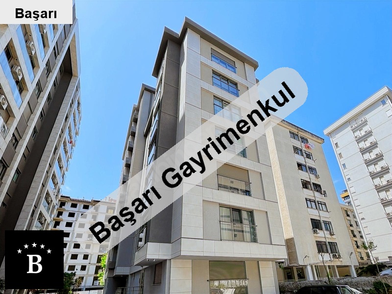 Başarı'dan  hamam sokakta katta tek 116m2 net 3+1 balkonlu sifir