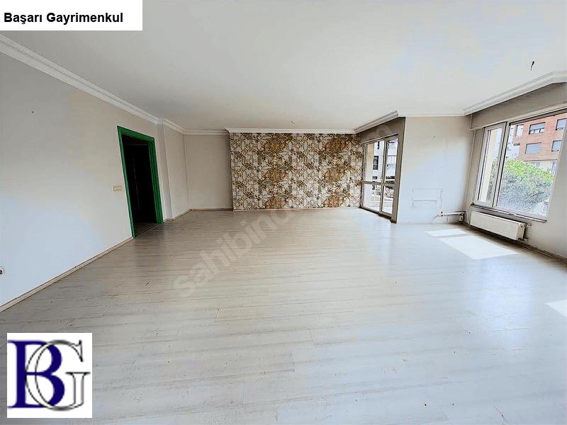 BAŞARI'DAN NURETTİN ALİ BERKOL'DA BAĞDAT'A &Ccedil;OK YAKIN 2005 YAPIMI 60 M2 SALONLU RESİDENCE &Ouml;ZELLİKLİ 200 M2 3+1 FIRSAT