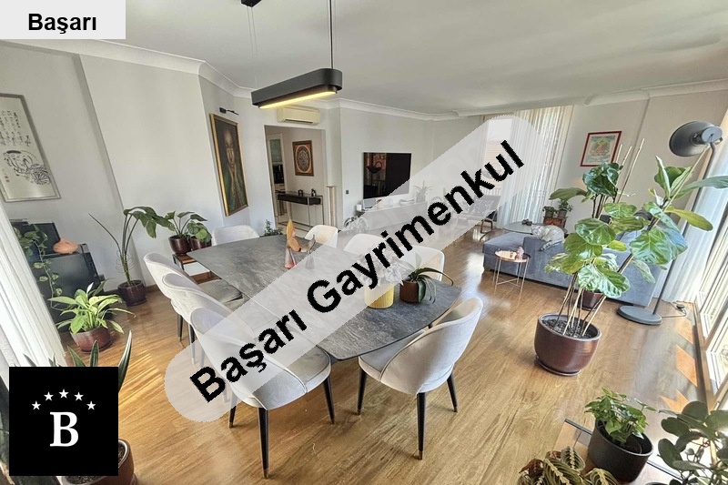 Başarı'dan  sahi̇lde katta tek 150 m2 net satilik 4+1