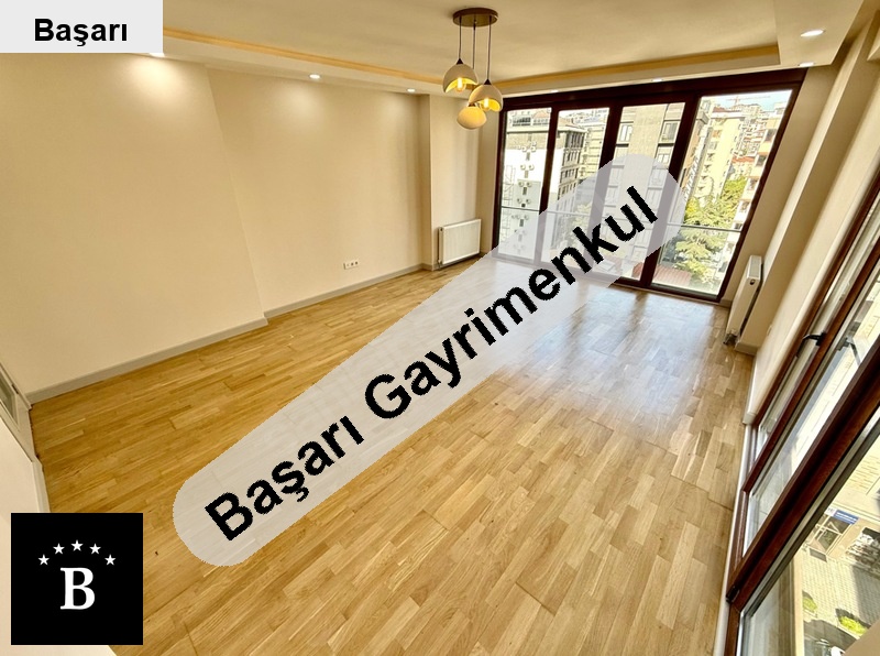 Başarı'dan  kadıköy  sahil'de 130m² ebeynli 3+1