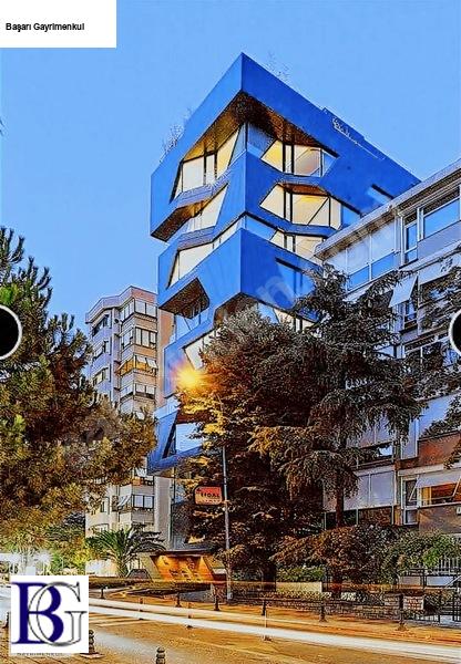 başarı'dan 150m2 net caddebostan' da mimari &ouml;d&uuml;ll&uuml; bina da satılık