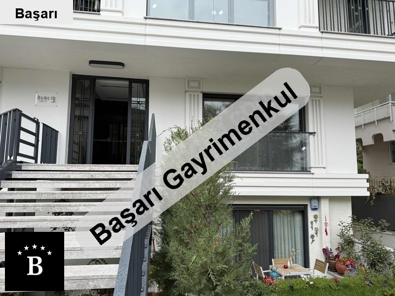 Başarı'dan  sahi̇l'de satilik 3+1 sifir boş dai̇re yali parseli̇nde