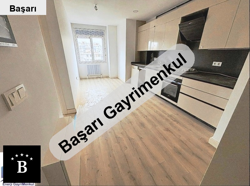Başarı'dan  bağdata 4 bi̇nada sifir 75m2 günli̇kli̇ lüks