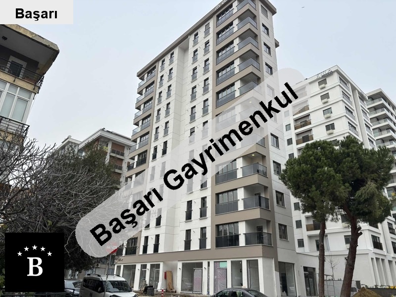 Başarı'dan bostanci bagdat si̇ne yürüme mesafeli̇ satilik 3+1 dai̇re
