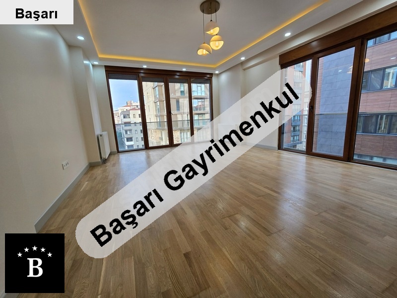 Başarı'dan  sahi̇lde 2015 yapim 3+1 i̇çi̇ sifir lüx !!!