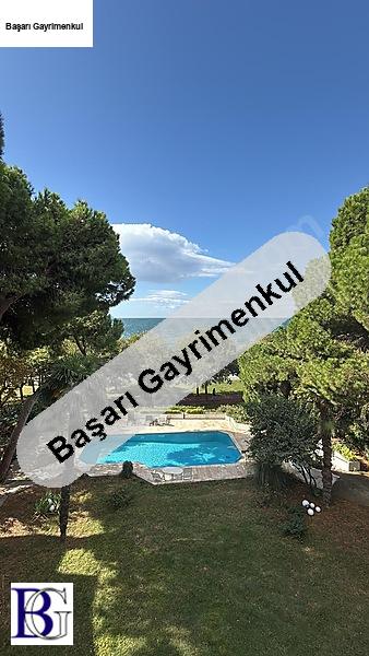 Başarı'dan yol yalısı lebiderya deniz ve doğa manzaralı  caddebostan sahilde l&uuml;ks yalı dairesi geniş cephe, havuz, bah&ccedil;e